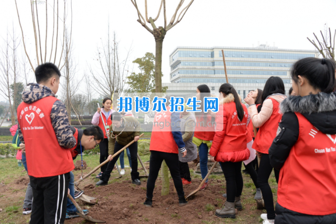 川南幼兒師范高等?？茖W校開展“感恩”主題教育活動培養(yǎng)學生良好道德品質(zhì)