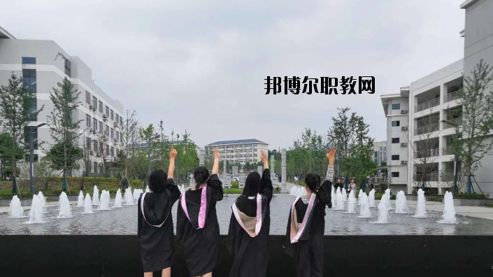 江蘇建康職業(yè)學(xué)院2020年招生辦聯(lián)系電話(huà)