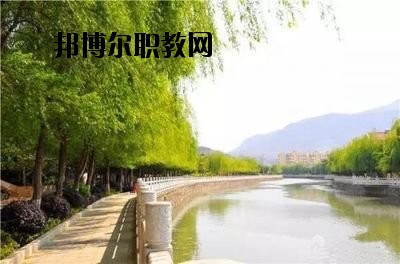 華坪縣職業(yè)高級中學(xué)2020年報名條件、招生要求、招生對象