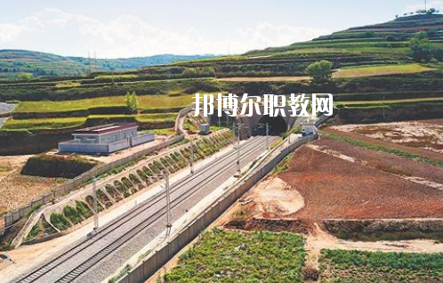 河北2020年鐵路學(xué)校比較好的大專學(xué)校