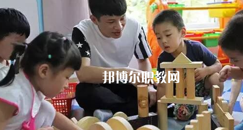 貴州2020年初中生上幼師學校好嗎