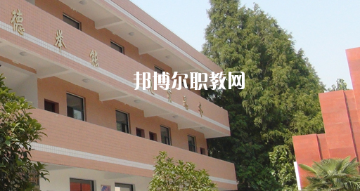 安徽2020年男生學什么鐵路學校好