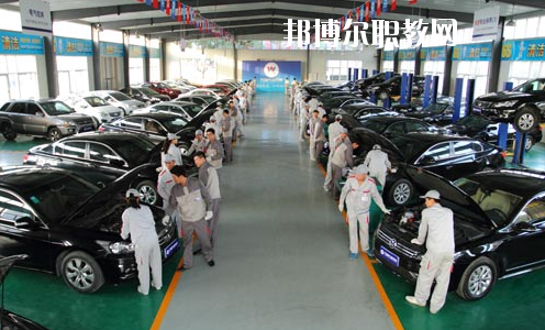 廣東2020年男生學(xué)什么汽修學(xué)校好