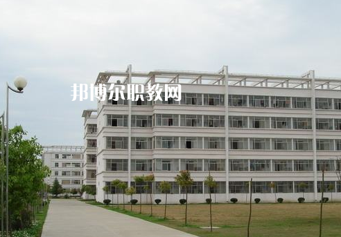 江蘇建湖中等專(zhuān)業(yè)學(xué)校2022年報(bào)名條件、招生要求、招生對(duì)象