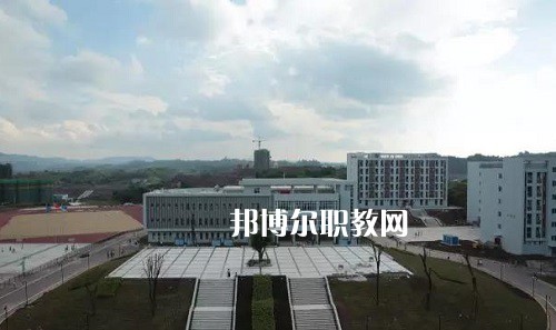 四川宜賓職業(yè)技術(shù)學校2022年招生辦聯(lián)系電話