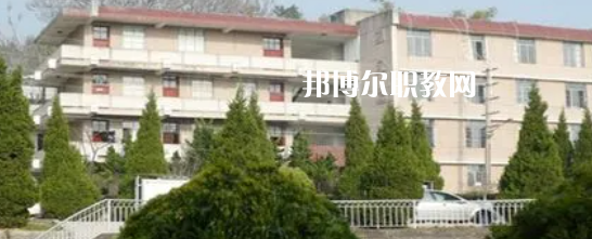 內(nèi)江市市中區(qū)科特電腦職業(yè)技術(shù)學(xué)校2023年學(xué)費(fèi)、收費(fèi)多少