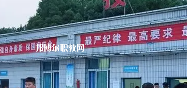 四川省南充市高坪職業(yè)高級(jí)中學(xué)2023年學(xué)費(fèi)、收費(fèi)多少