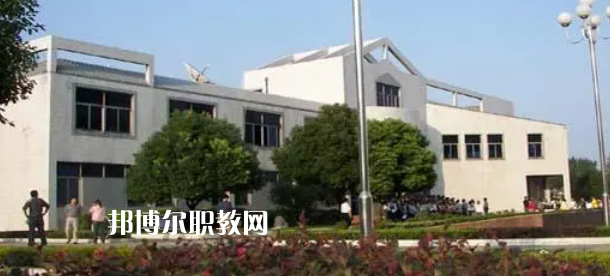 2023江蘇省金湖中等專業(yè)學(xué)校多少錢 江蘇省金湖中等專業(yè)學(xué)校各專業(yè)學(xué)費收費標(biāo)準(zhǔn)