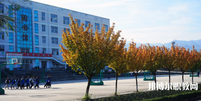 西安高科技工學(xué)校地址，乘車路線