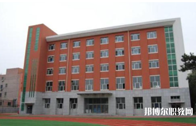 張家口華航中等專業(yè)學(xué)校地址，乘車路線