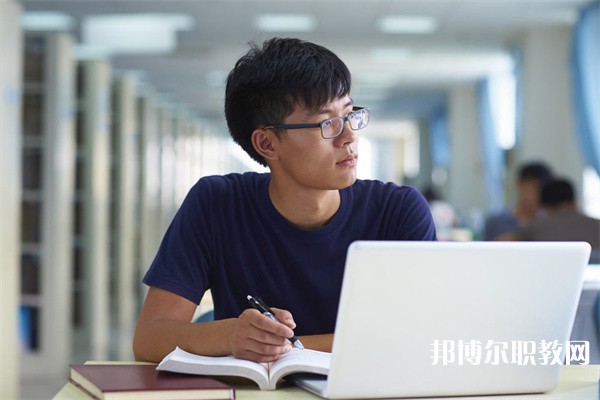 廣東哪里的技工學(xué)校能讀汽車(chē)營(yíng)銷專業(yè)