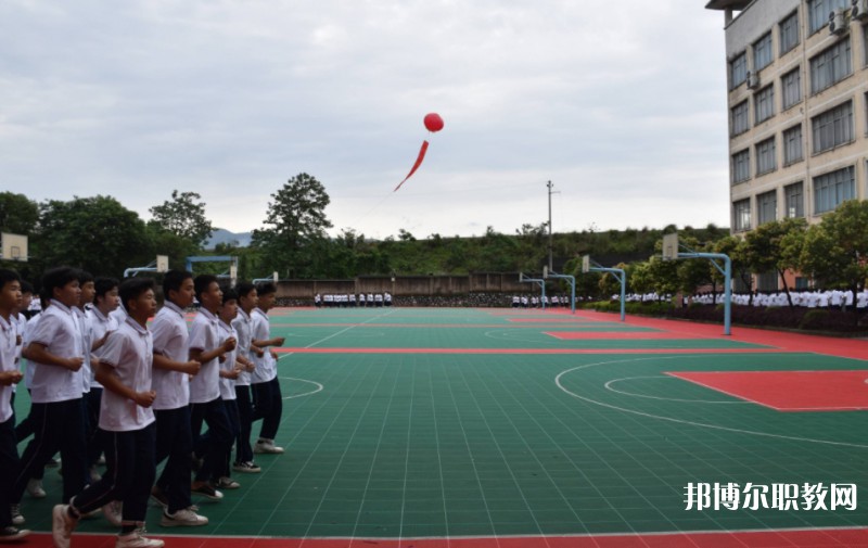 2024靈川縣職業(yè)中等專業(yè)學(xué)校招生計劃 招生人數(shù)是多少(附要求、條件、對象)